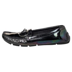Gucci, mocassini in pelle verniciata multicolore iridescente con morsetto, misura 38