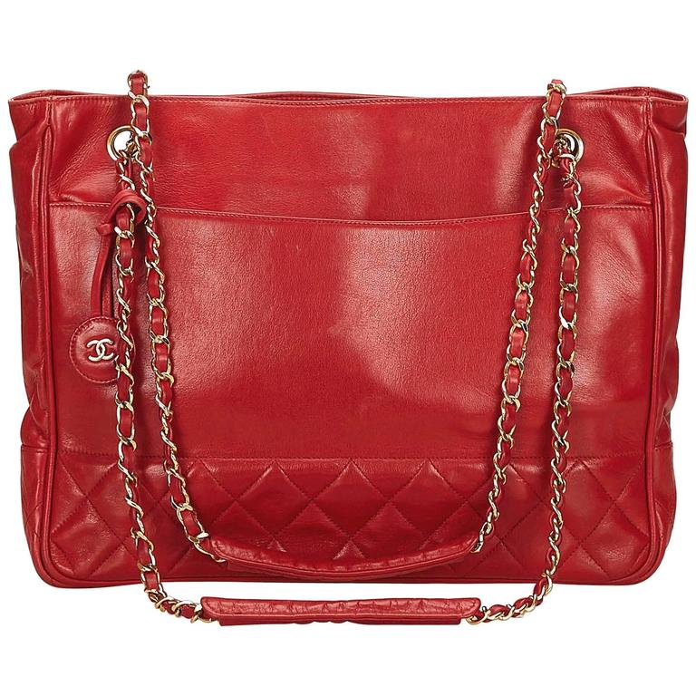 Chanel Red Leather Shoulder Bag For Sale at 1stdibs
