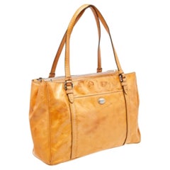 Cartera con doble cremallera Coach Tan Patent Leather Peyton Op Art