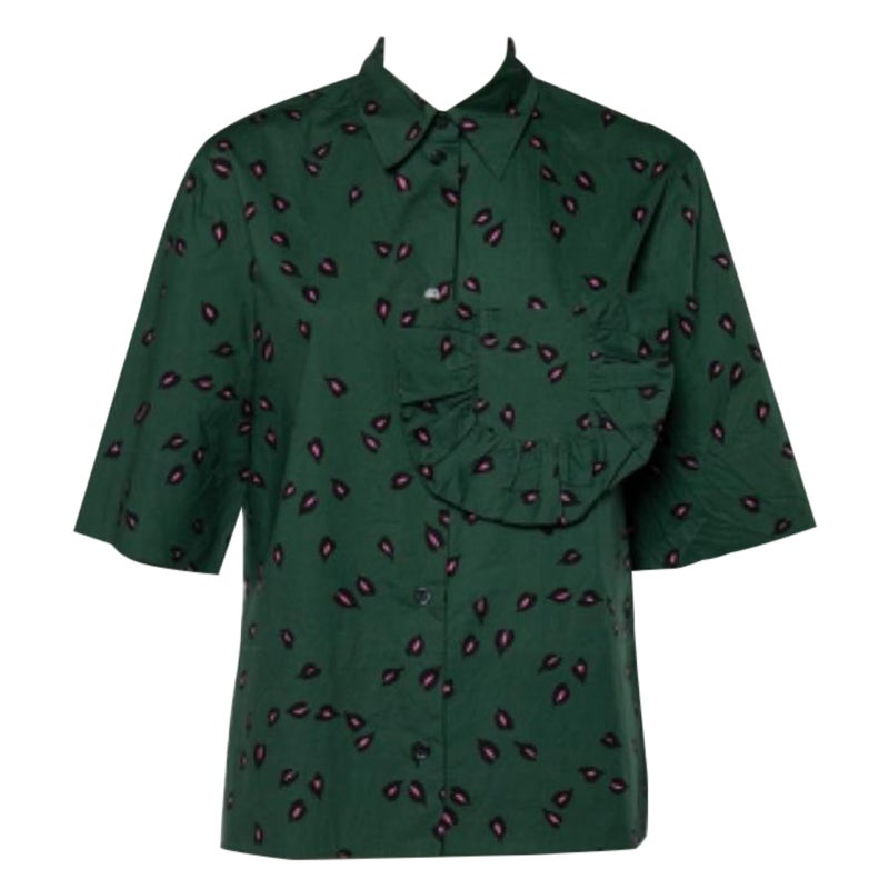 Marni, chemise imprimée verte avec poches à volants et boutons à l'avant S en vente