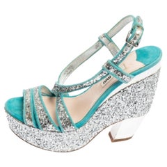 Miu Türkis Wildleder und Glitter Plateausandalen mit Knöchelriemen Größe 36