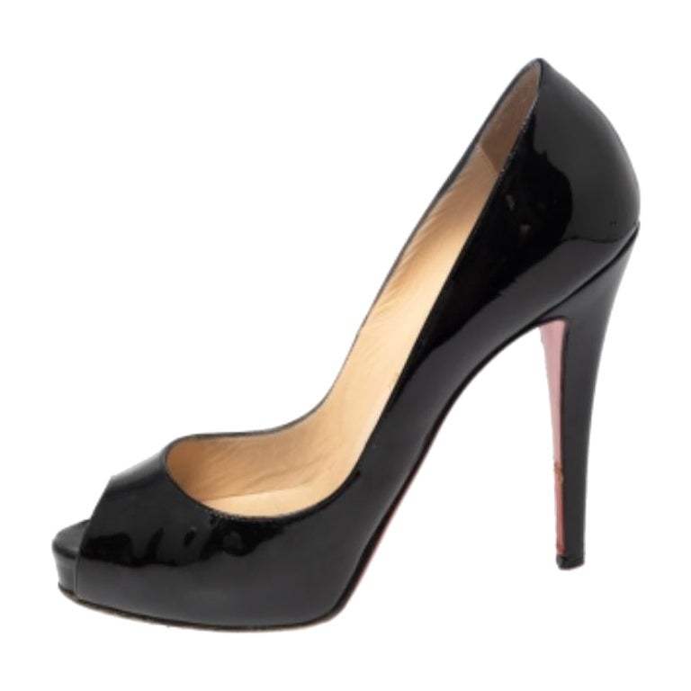 Christian Louboutin Bombas de plataforma con puntera abierta de charol Very Prive Talla 38
