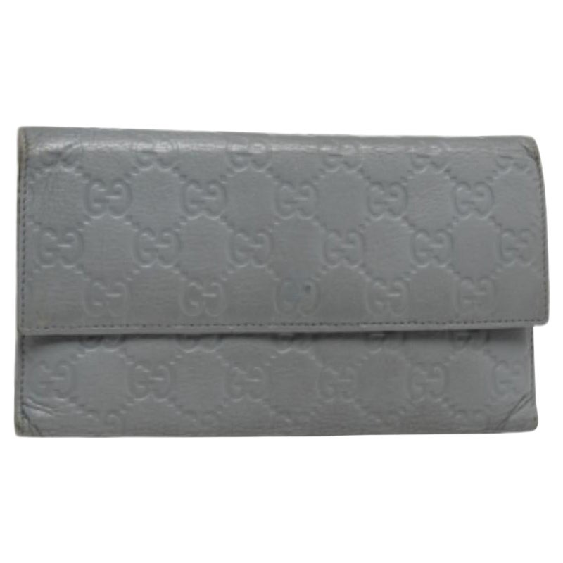 What is a French wallet?