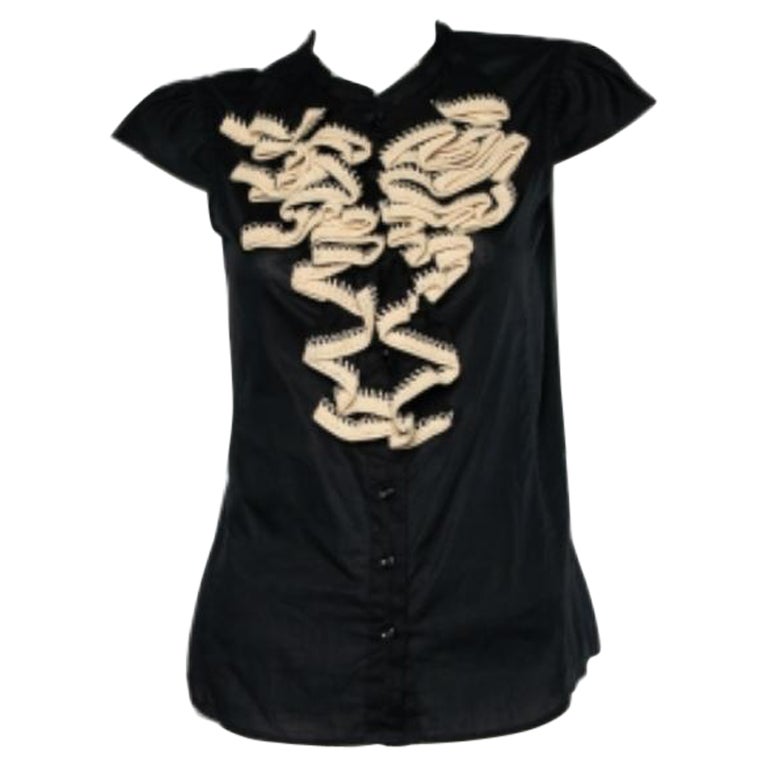 Yves Saint Laurent Schwarzes gehäkeltes Top aus Baumwolle mit geraffter Knopfleiste vorne, M
