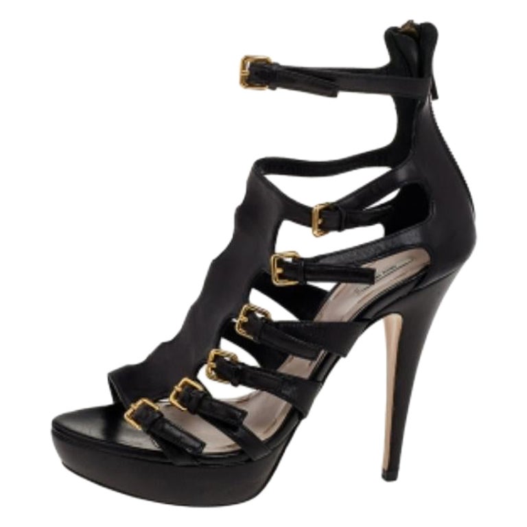 Miu Miu Sandali con cinturino multiplo in pelle nera Taglia 39.5