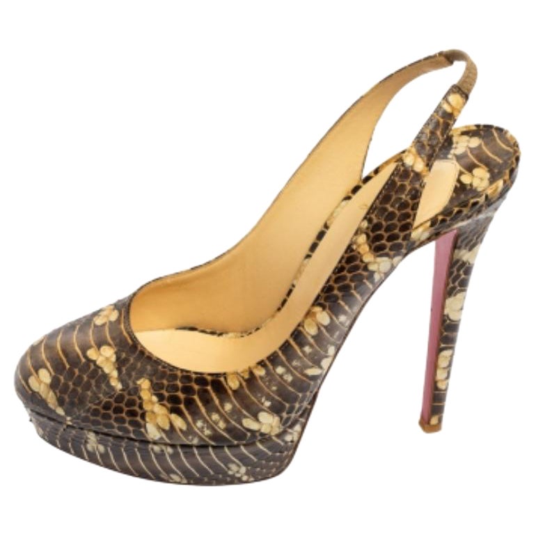 Christian Louboutin Bombas de plataforma de piel de serpiente marrón Bianca Slingback Talla 40
