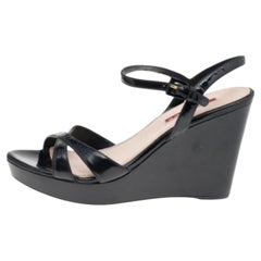 Prada Sport Sandales à plateforme compensée en cuir verni noir Taille 38