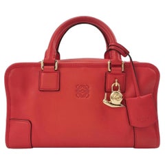 Loewe Amazona 28 en cuir de veau rouge breloque escargot dorée spéciale