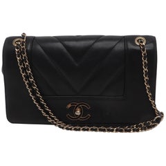 Chanel Single Flap Medium Chevron Black Quilted Lambskin Leather, 2017-2018