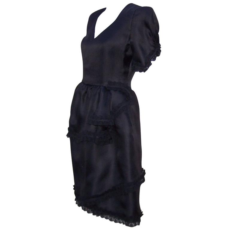 Carolina Herrera Tail Dress 10 At 1stdibs Lovely 1980 S Carolina Herrera Tiered Black Silk Dress With Lace Details