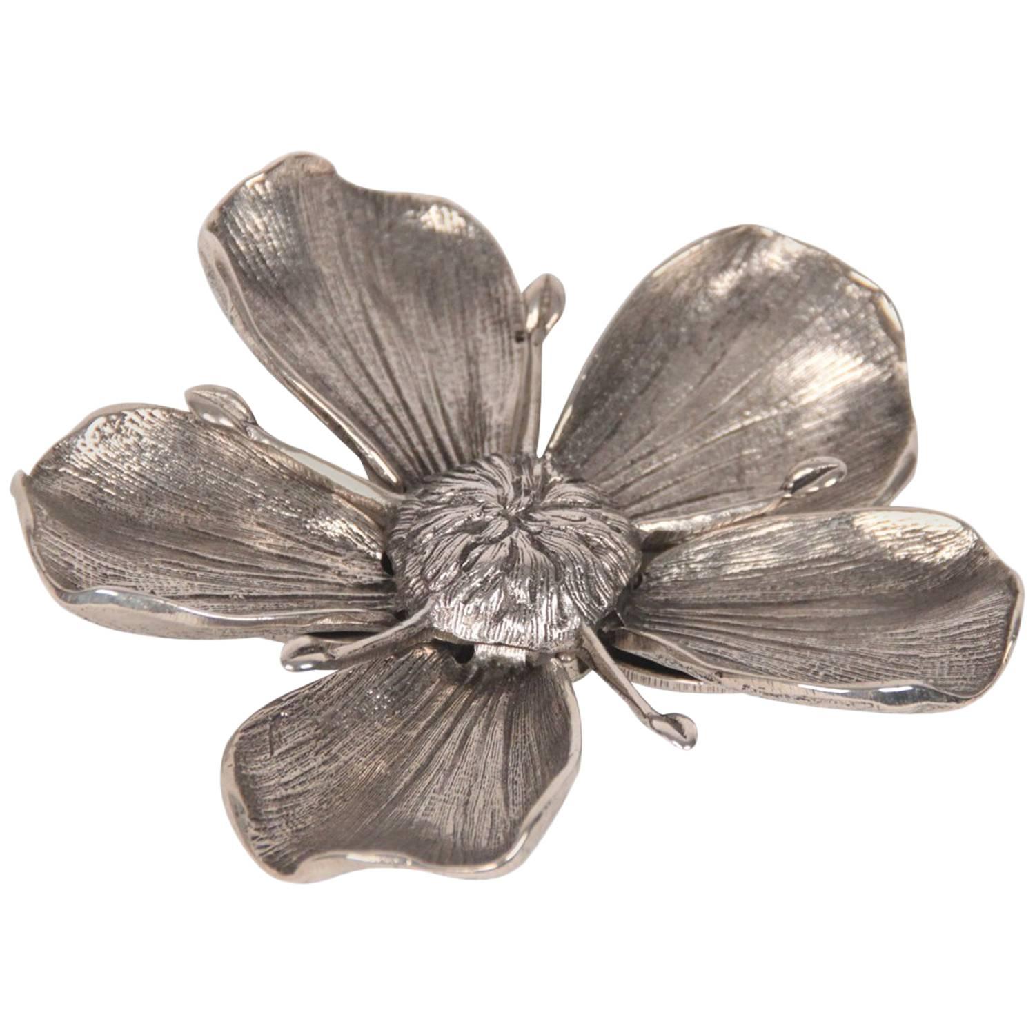 GUCCI VINTAGE Silver Metal FLOWER ASHTRAY w/ 5 Removable Petals