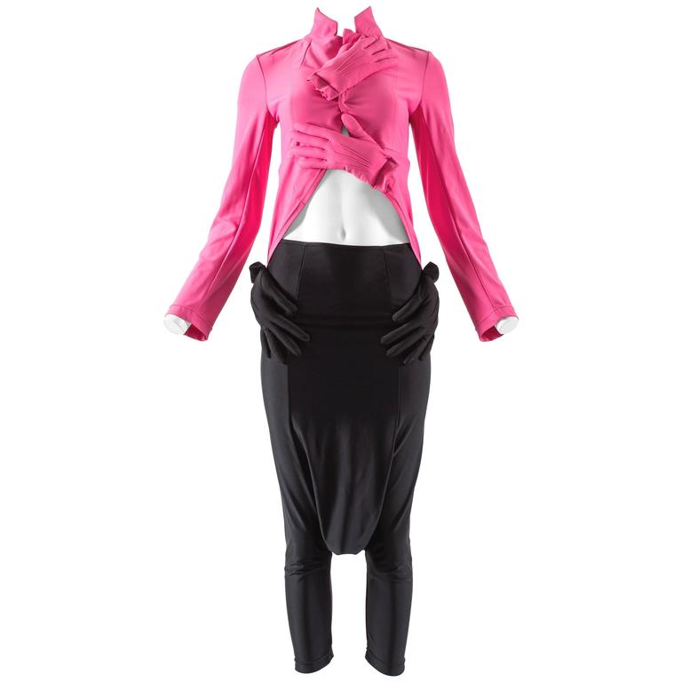 Comme des Garcons Autumn-Winter 2007 hot pink and black glove pant suit