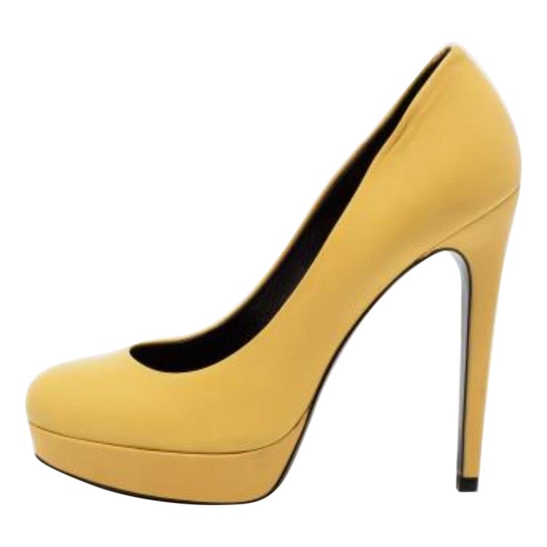 Barbara Bui - Décolleté con plateau in pelle gialla taglia 38 in vendita