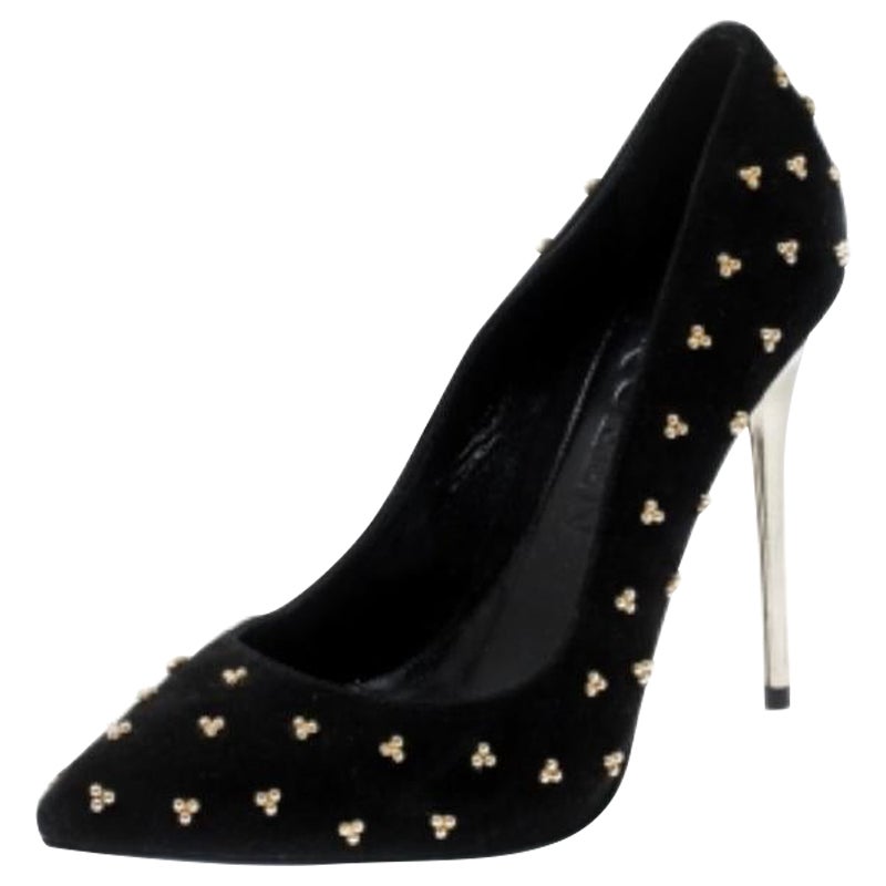 Alexander McQueen Black Suede Studded Pointed Toe Pumps Size 37 im Angebot