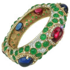 KENNETH JAY LANE Cabochon-Armreif mit Schmucksteinen, 1960er Jahre