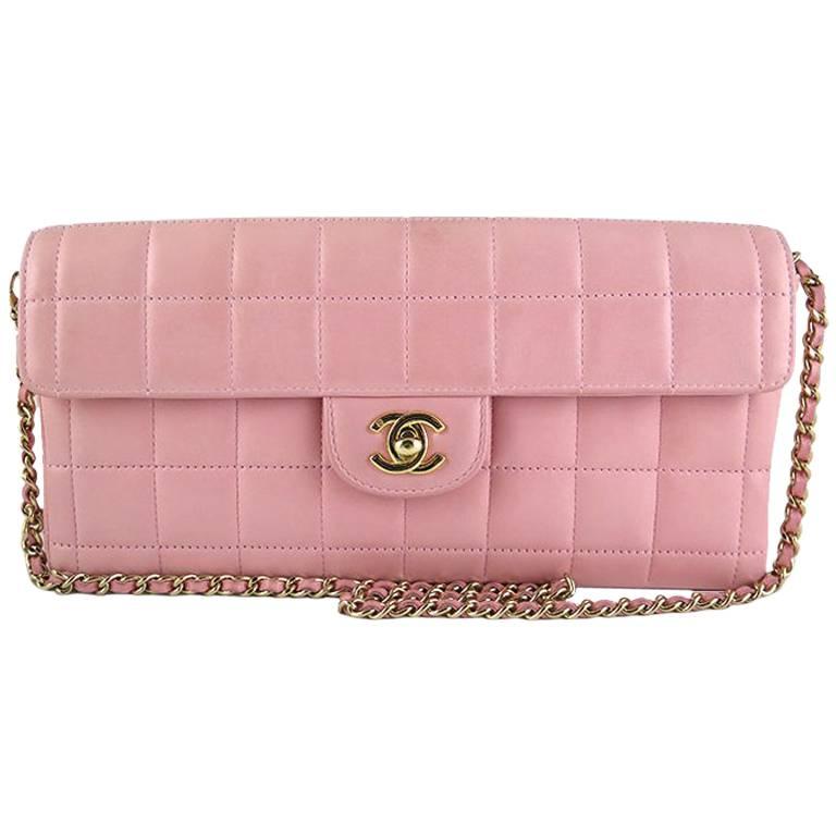 Chanel Pink Lambskin E/w East West Baguette Flap Clutch Bag For Sale