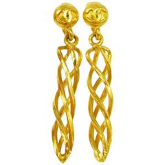 Chanel Vintage Gold Twist Long Charm Dangle Drop Evening Earrings 4