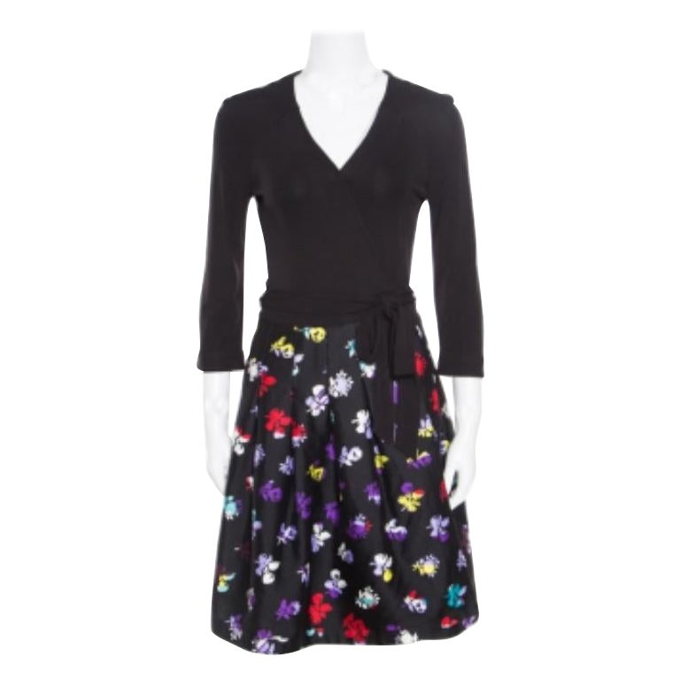 Diane von Furstenberg - Vestito a portafoglio Jewell in lana e seta con stampa floreale M. in vendita