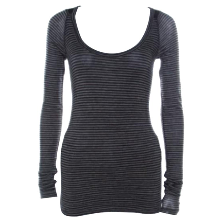 Joseph Grau gestreiftes Tencel Stretch-Strickoberteil mit Rundhalsausschnitt S im Angebot