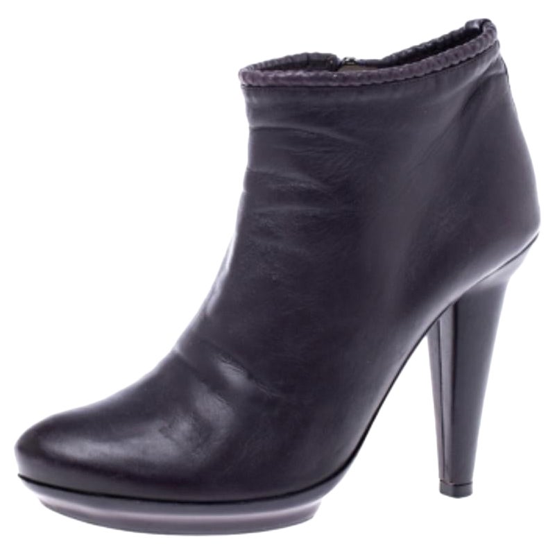 Bottega Veneta Purple Leather Ankle Boots Size 38 en vente