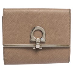 Salvatore Ferragamo Beige Leather Gancini Clip Compact Wallet
