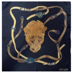 Foulard en soie marine "Panthère" d'Escada