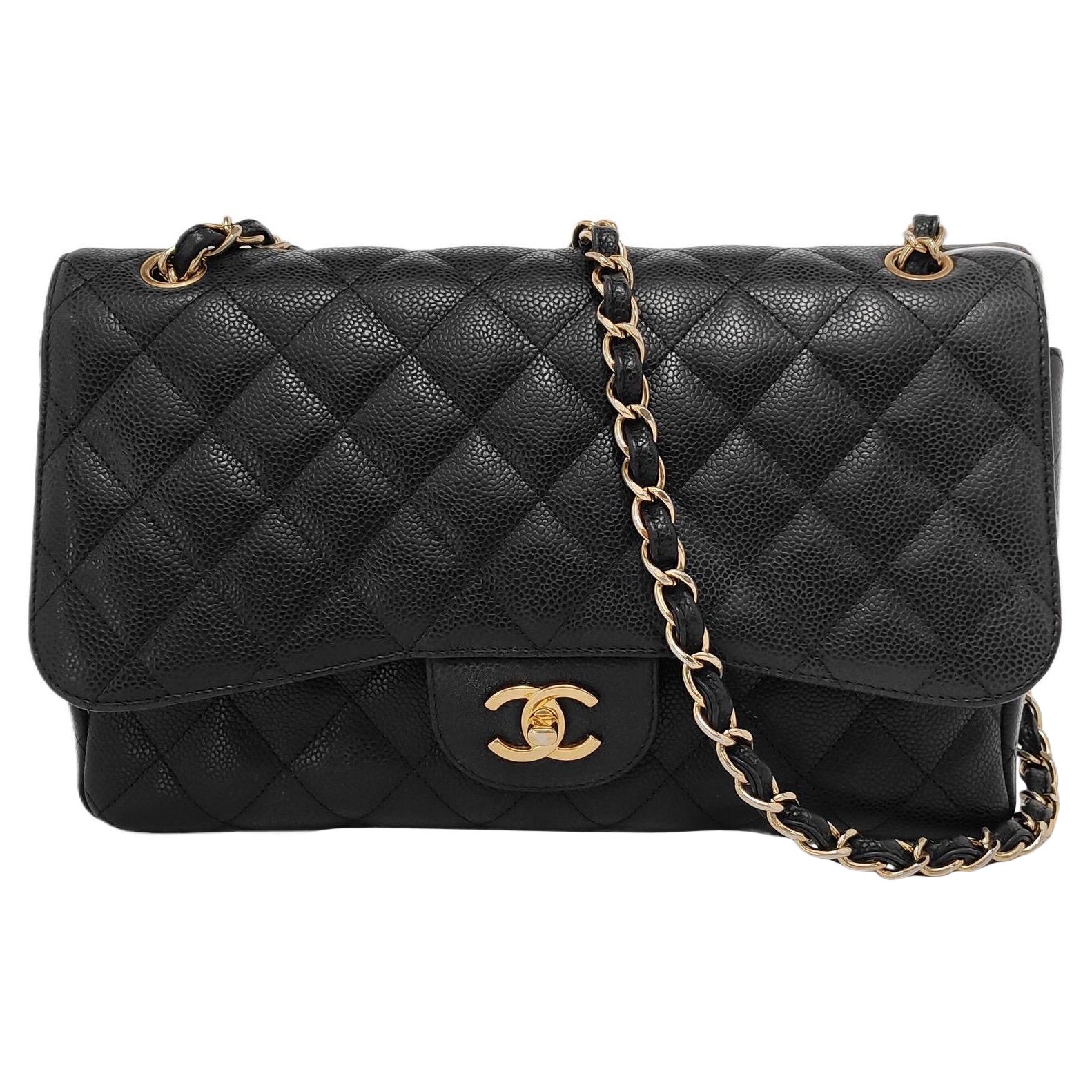 Chanel Classic Leather Jumbo Black Caviar Leather Double Flap with Gold Hardware en vente