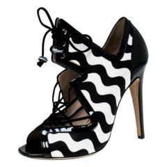 Nicholas Kirkwood Monochrome Satin Patent Leather Cut Out Strap Sandals Size 37