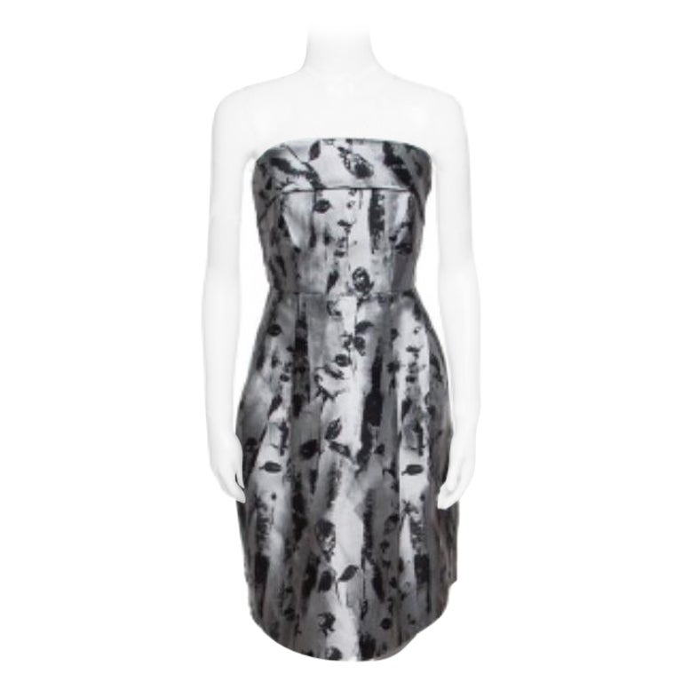 CH Carolina Herrera Vestido sin tirantes en jacquard floral plateado y negro S en venta