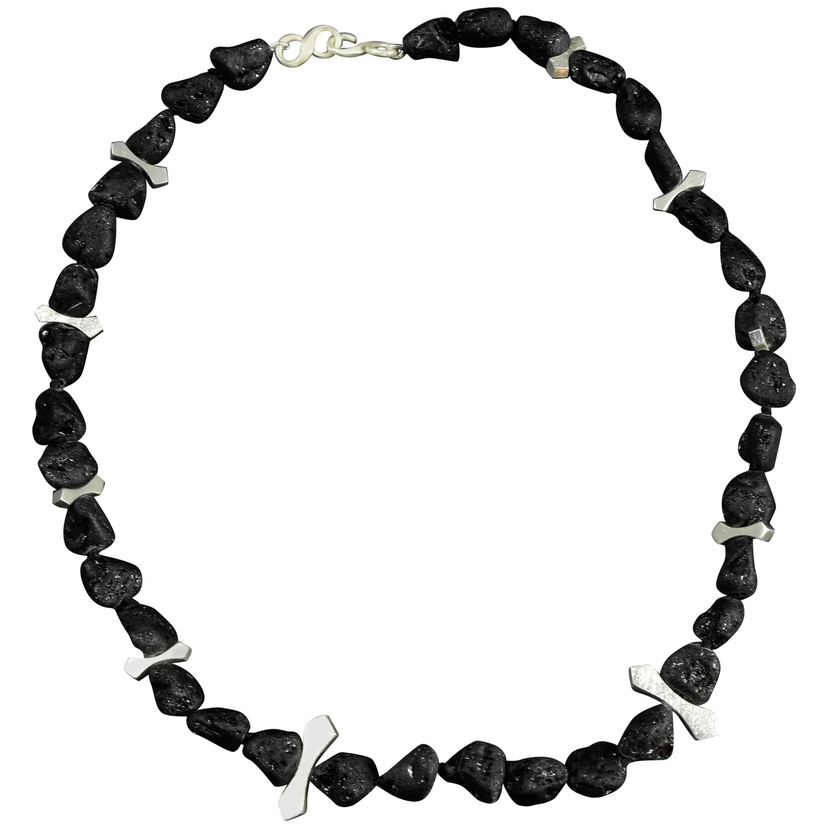 Natürliche natürliche schwarze Lavanugget-Sterlingsilber-Halskette Nachlass Fund im Angebot