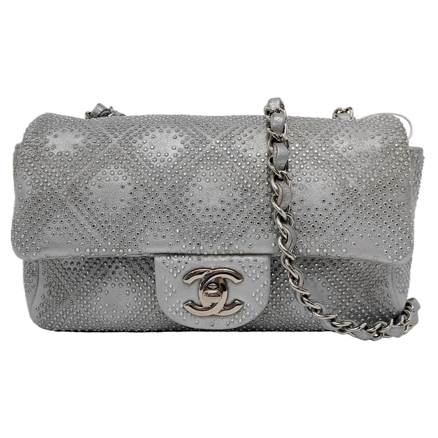 Chanel Classic Flap Mini Rectangular Piel de cordero plateada con tachuelas Herrajes plateados en venta