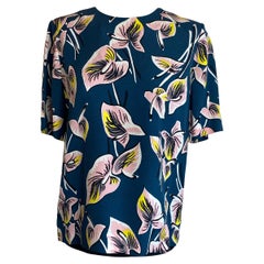 Marni blue T-shirt with details.
