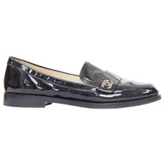 CHANEL black patent leather interlocking CC logo loafers EU36.5