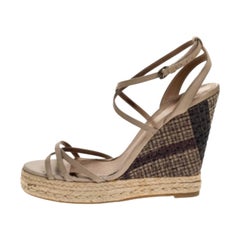 Burberry Pale Green Strappy Leather Woven Wedge Espadrille Sandals Size 39