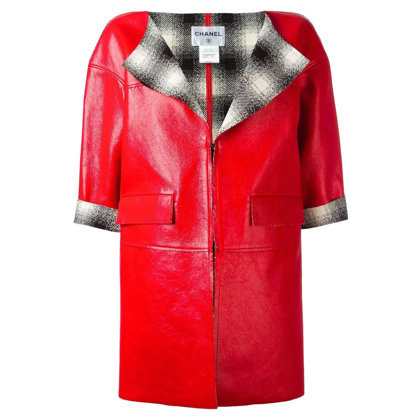 Cappotto in pelle rossa Chanel in vendita