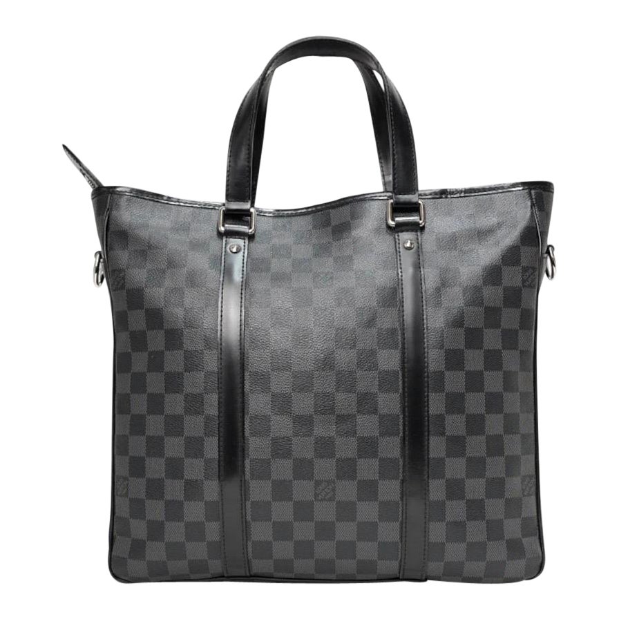 Louis Vuitton Tadao MM Damier Graphite Borsa a mano For Sale