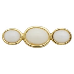 Christian Dior Vintage 1980s Trio Milky White Oval Pearls Long Bar Gold Brooch