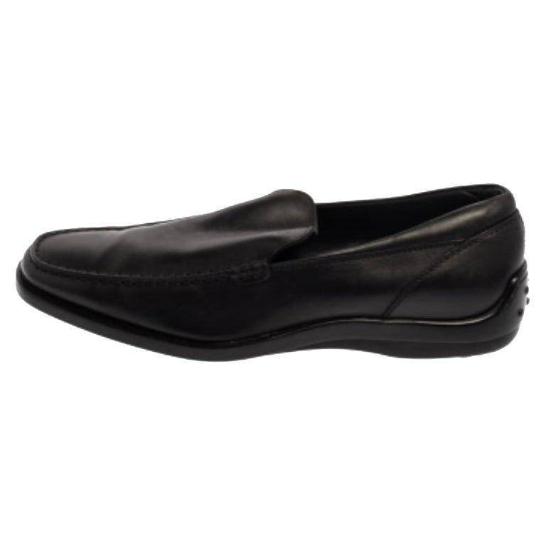 Tod's Black Leather Slip On Loafers Size 41 For Sale