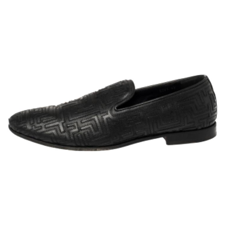 Versace Black Leather Smoking Slippers Size 42 For Sale