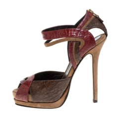 Fendi Sandales à plateforme en cuir gaufré multicolore Taille 38