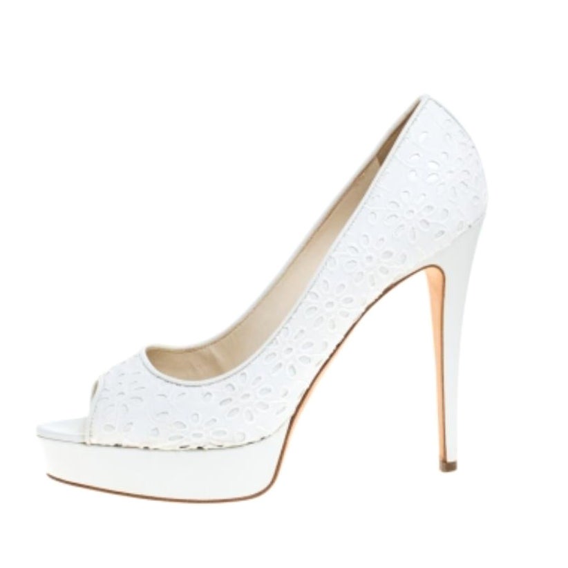 Brian Atwood White Floral Embroidered Fabric Peep Toe Platform Pumps Size 39.5 For Sale