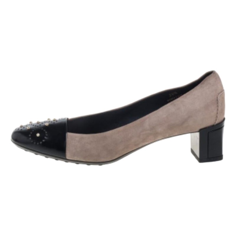 Tod's Grey Suede And Leather Metal Embellishment  Slip On Pumps Size 38.5 For Sale