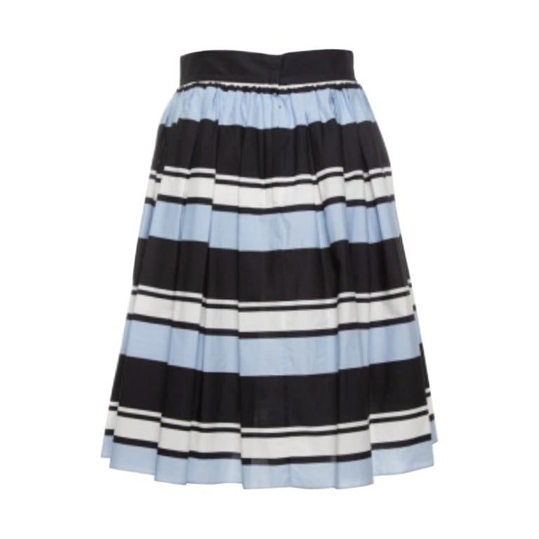 Dolce & Gabbana Blau gestreifter ausgestellter Baumwollminirock M im Angebot