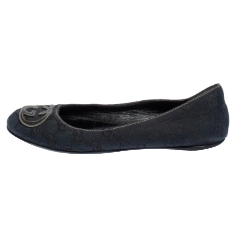 Gucci Dark Blue GG Canvas Interlocking GG Ballet Flats Size 36 For Sale