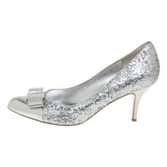 Salvatore Ferragamo Silver Glitter Vara Bow Pumps Size 38.5