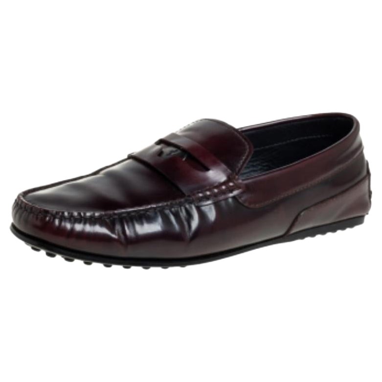 Tods Burgundy Leather Slip On Loafers Size 41 For Sale