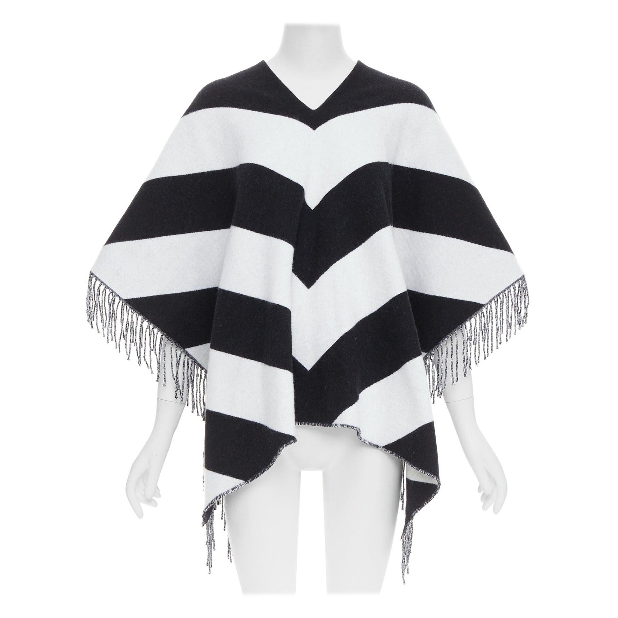 Valentino top sciarpa poncho a doppio strato con logo a righe bianche e nere in vendita
