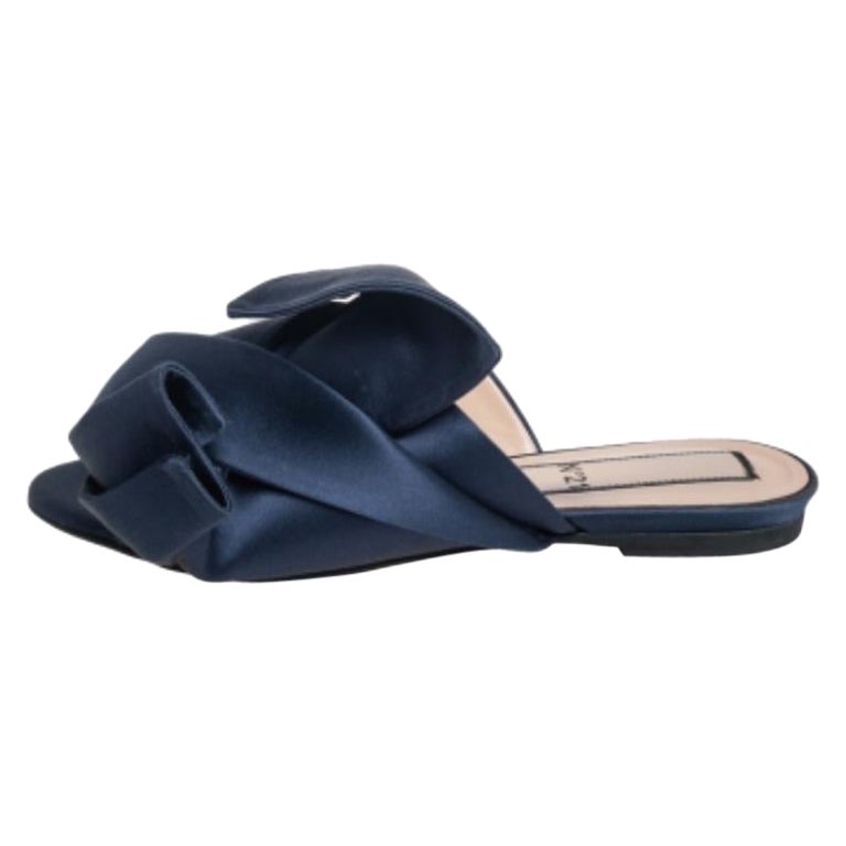 Nº21 Blau Satin Knoten flache Pantoletten Größe 36 im Angebot