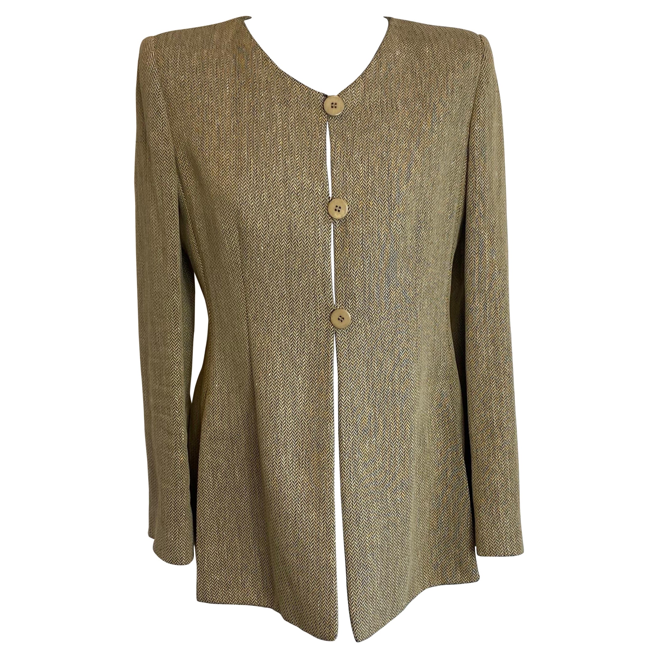 Giacca beige con dettagli delle collezioni Armani. in vendita