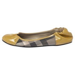 Burberry Beige Patent Leather And Nova Check Canvas Scrunch Ballet Flats Size 37
